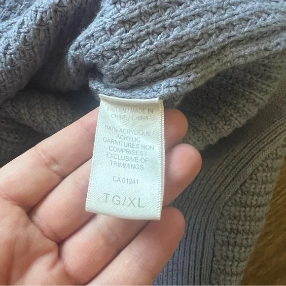 Twik Sweater - Picture 9 of 11